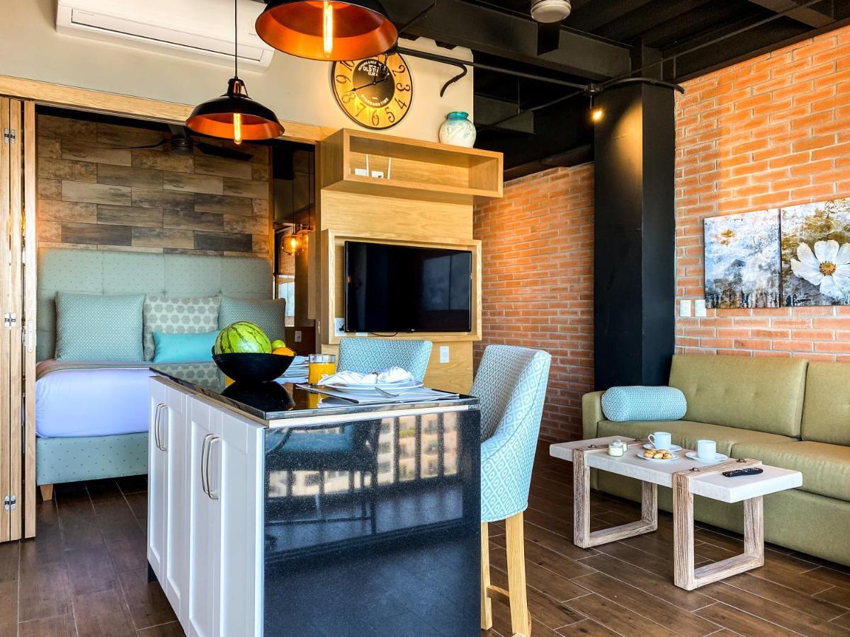 Pinnacle Resorts 179 - Adults Only Пуерто Валярта Екстериор снимка